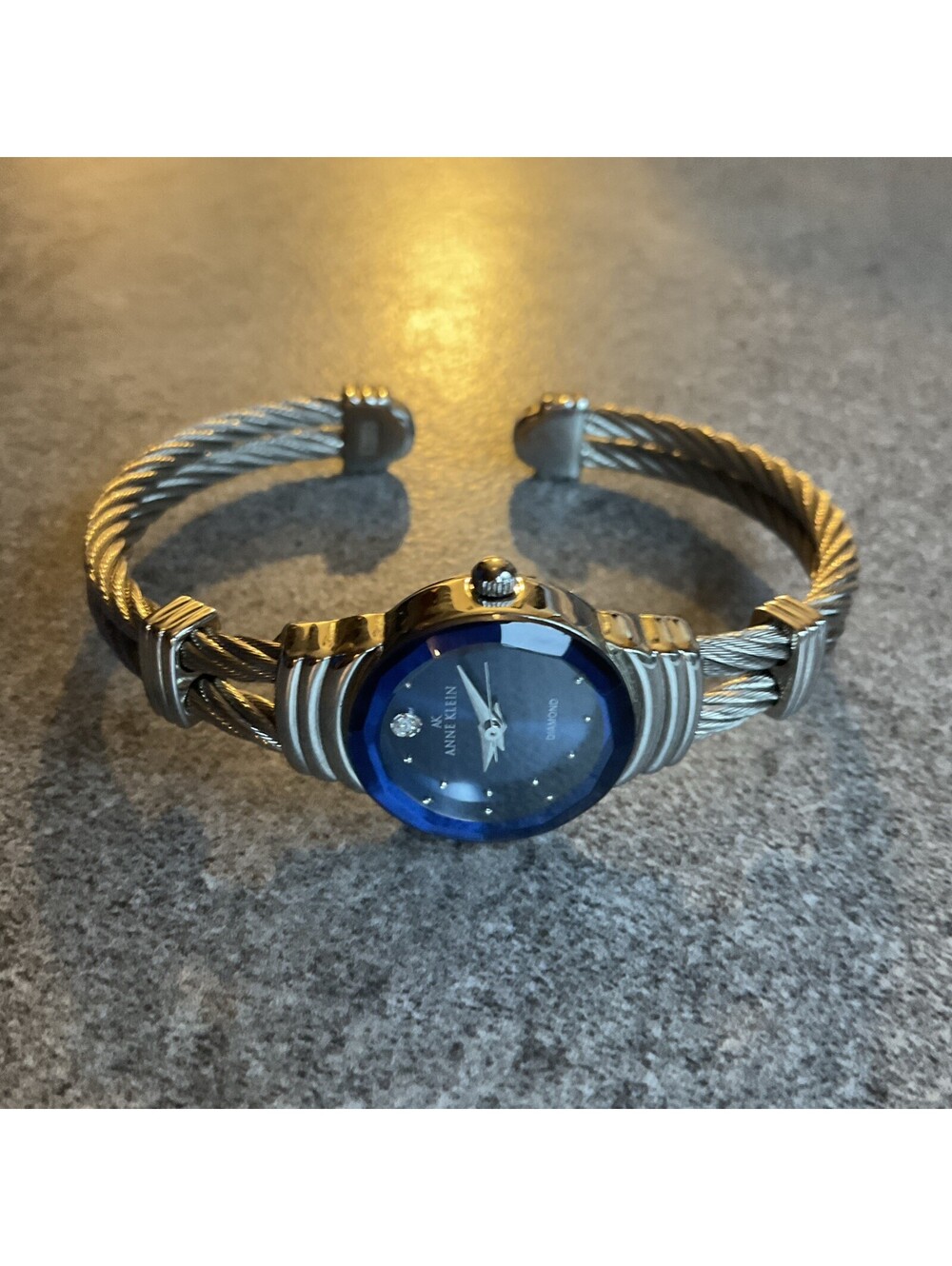 Beautiful Anne Klein Womens Diamond Watch Silver Tone Case & Band Blue Dial BP